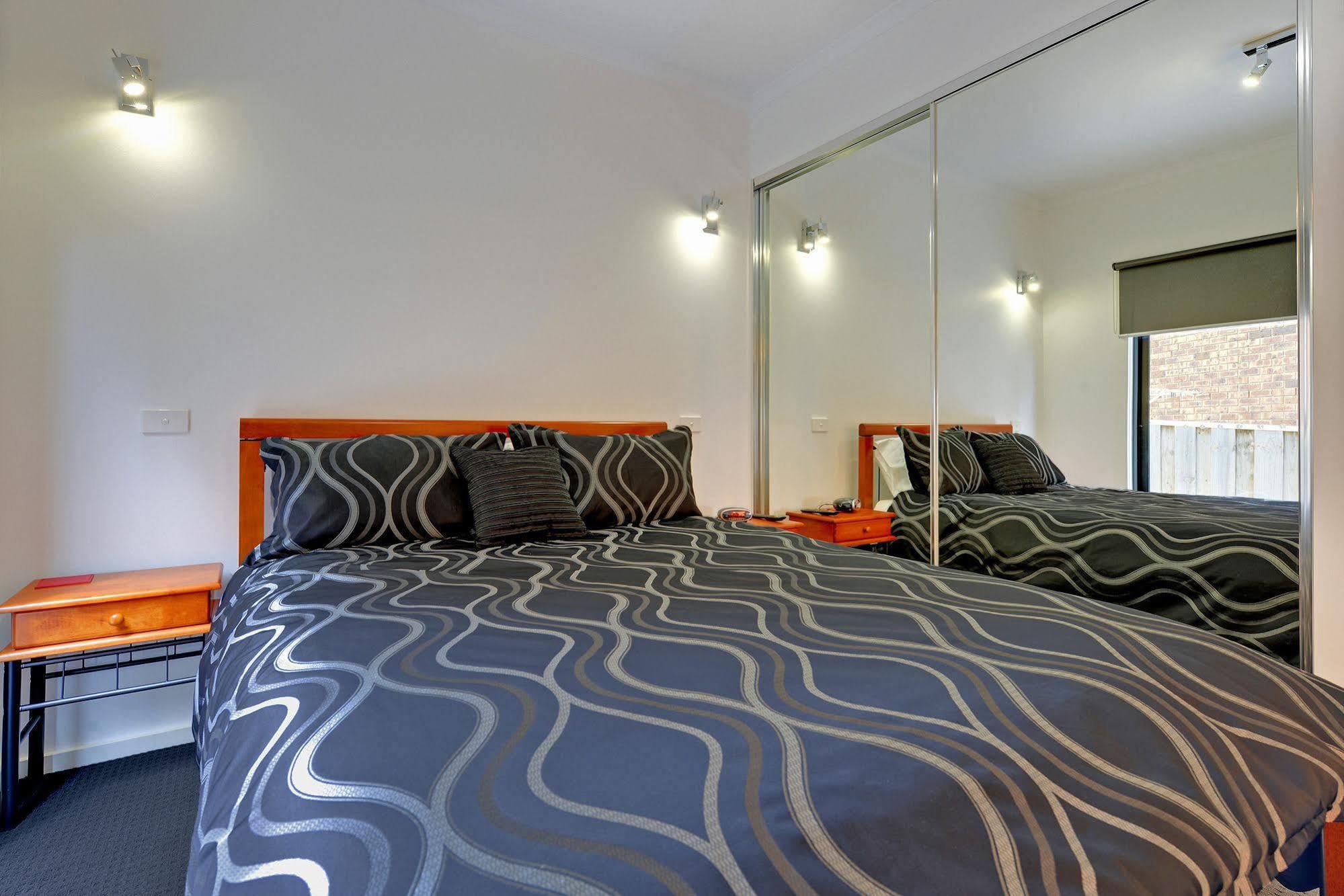 Burnie By The Bay Apartments Экстерьер фото
